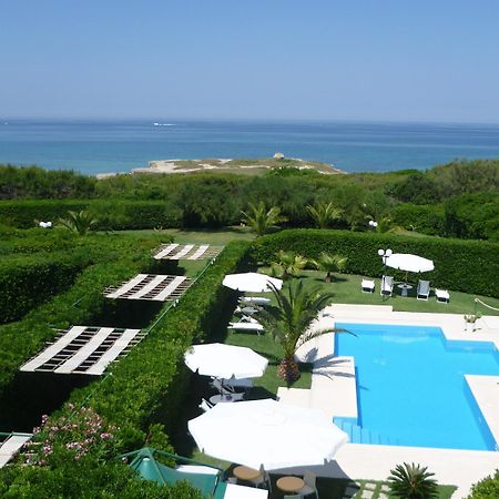 Residence Punta Cassano - In Piscina Sulla Spiaggia Di Sabbia San Foca Exterior photo
