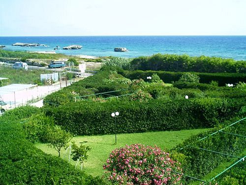Residence Punta Cassano - In Piscina Sulla Spiaggia Di Sabbia San Foca Exterior photo